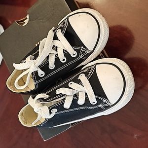 Toddler boy/girl converse shoes